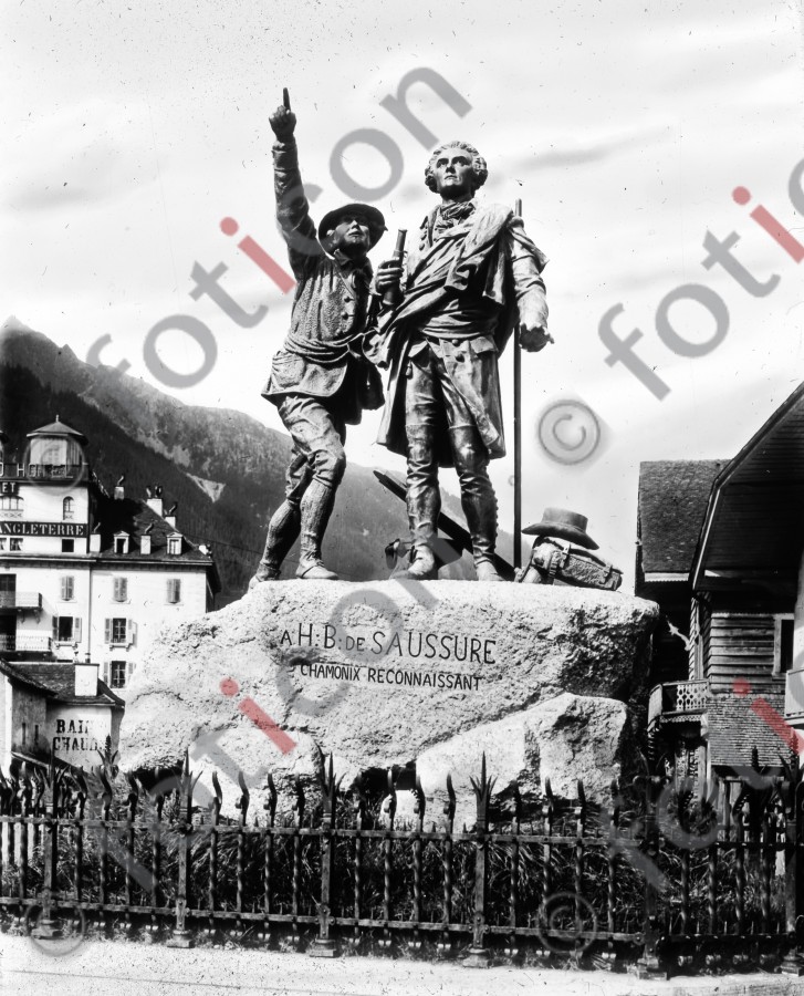 Chamonix, Saussure-Denkmal ; Chamonix, Saussure monument - Foto simon-73-016-sw.jpg | foticon.de - Bilddatenbank für Motive aus Geschichte und Kultur